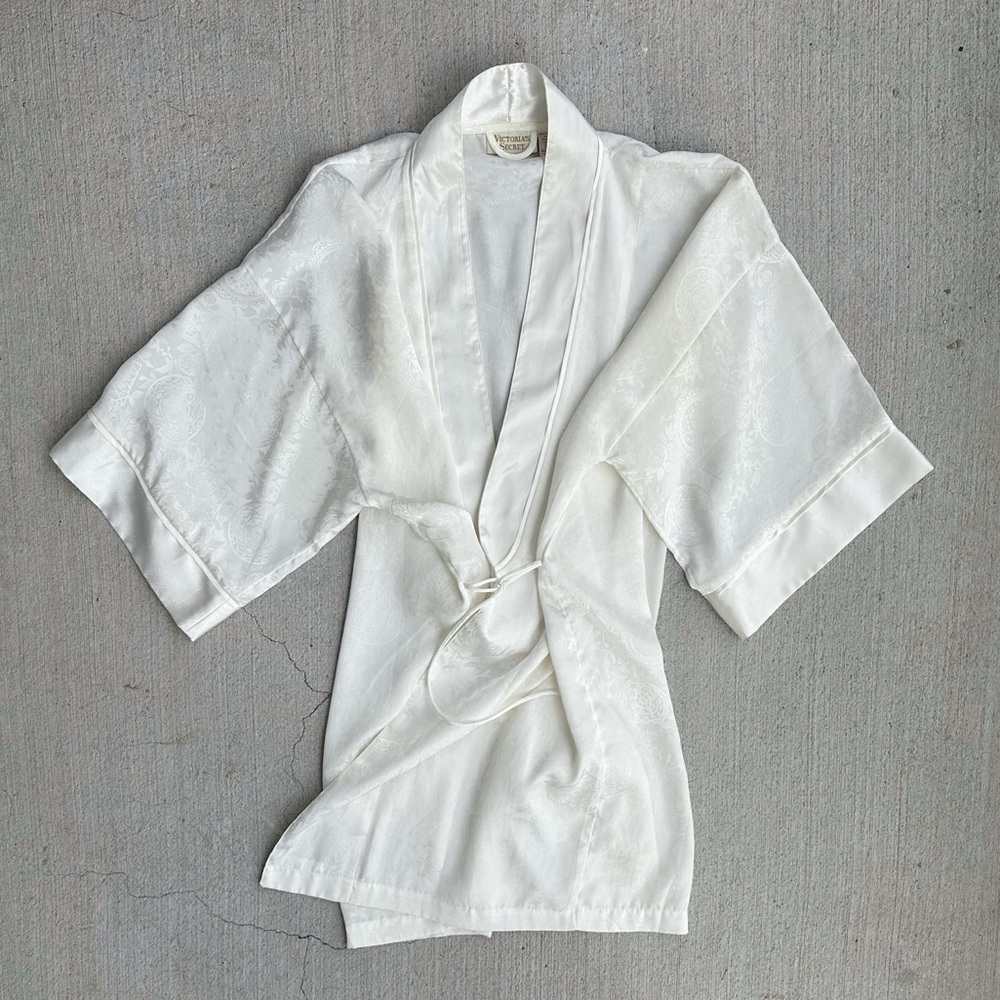 vintage gold label victoria’s secret ivory robe